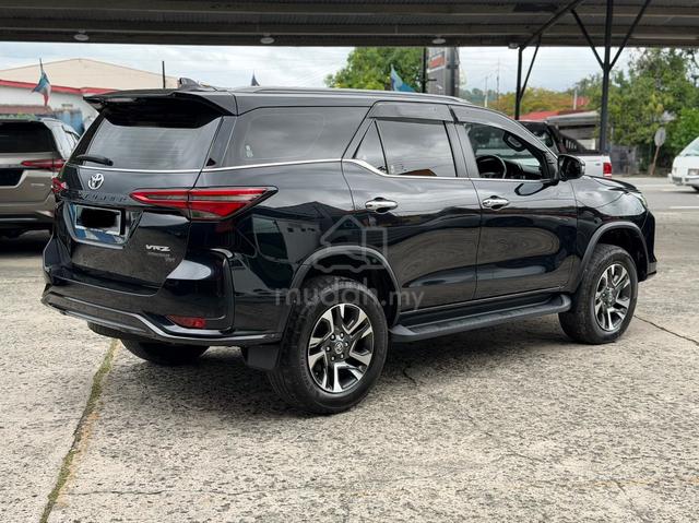 2021 Model : Toyota Fortuner 2.8 Vrz 4X4 At - 3