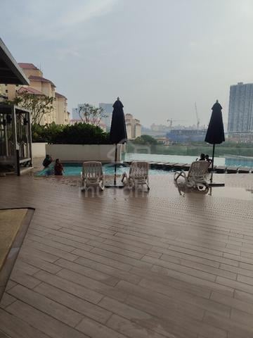 Dual key Studio room for rent at platinum OUG near LRT Muhibah 1