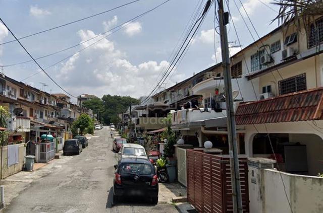 2.5storey house Taman Sri Sinar Kepong Near Menajalara Below Market 1