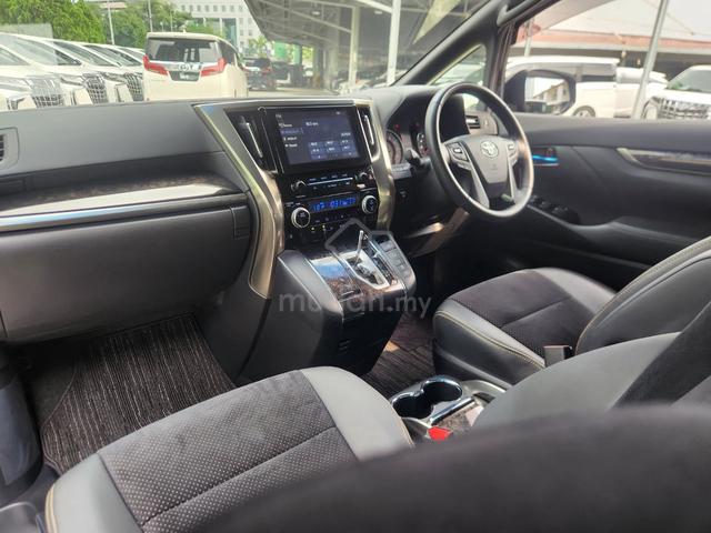 2021 Toyota Vellfire Golden eye 2 - 4