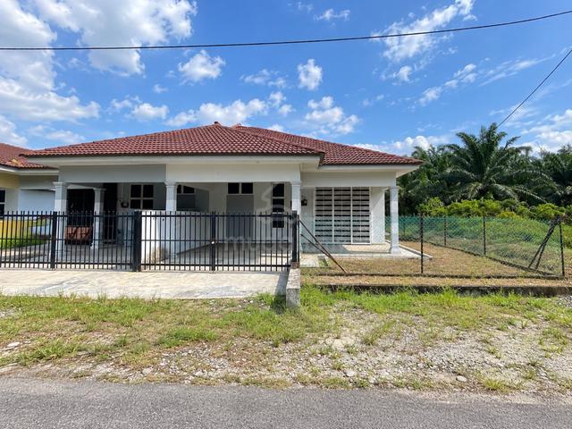 [SEMI-D FREEHOLD ] Parit Putat, Sungai Rambai, Melaka 1