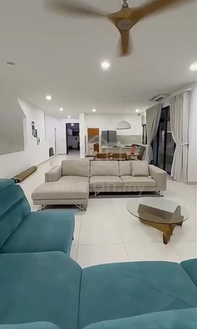 2.5 Storey Semi-D House 4Bed 6Bath The Golf East Horizon Hills Furnish 1