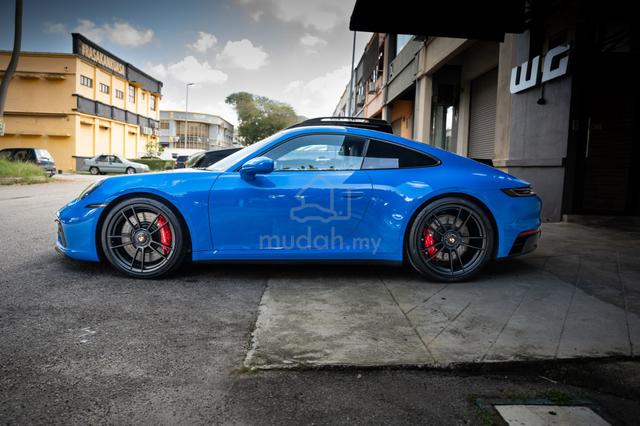 2023 Porsche 911 3.0 CARRERA 4 GTS (A) - 2