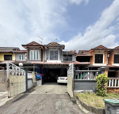 Renovated House Near Aeon Tebrau 1