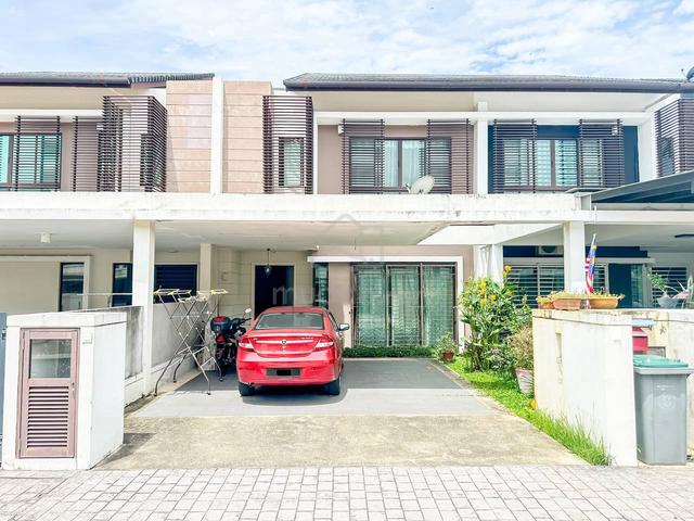 SPACIOUS, Double Storey Superlink 24x75, Laman Alamanda, Kota Seriemas 1
