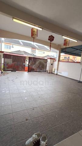 Garden Avenue @ Seremban 2 Double Story Fully Extended Facing South 1