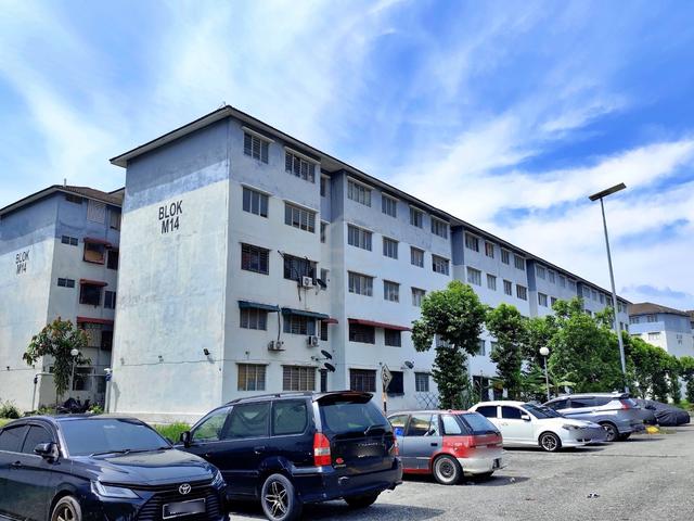 Kenari Court 1