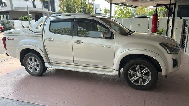 2018 Isuzu D-MAX 3.0 Z PRESTIGE 4X4 FACELIFT (A) - 3