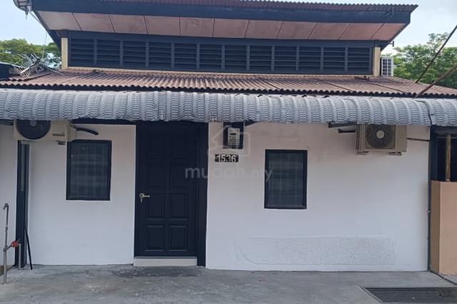 bilik sewa wanita beraircond 1