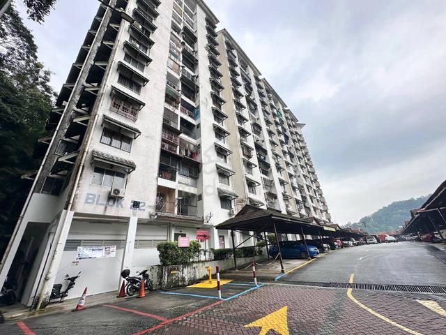 Desa View Towers Apartment 1