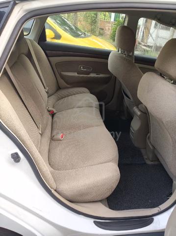 2010 Nissan SYLPHY 2.0 COMFORT G11 (A) - 4
