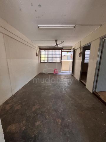 Gajah Berang Flat 1