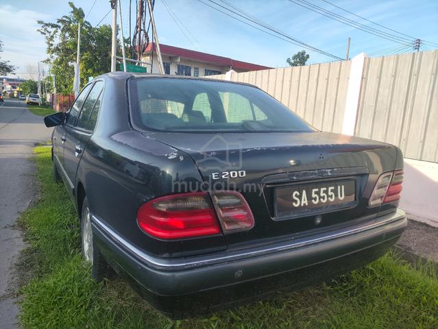 1997 Mercedes Benz E200 CLASSIC (CBU) 2.0 (A) - 4