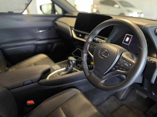2022 Lexus Malaysia UX200 2.0 Luxury (A) - 3
