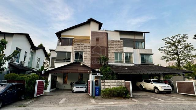Elegant Modern Semi-D at Laman Seri Section 13 Shah Alam 1