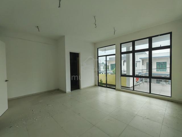 BELOW MARKET Semi-D Vista Kirana Ozana Impian Bukit Katil Tiara Golf 1