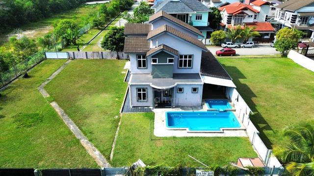 Double Storey BUNGALOW, Taman Anjung Ixora, Bandar Baru Salak Tinggi 1