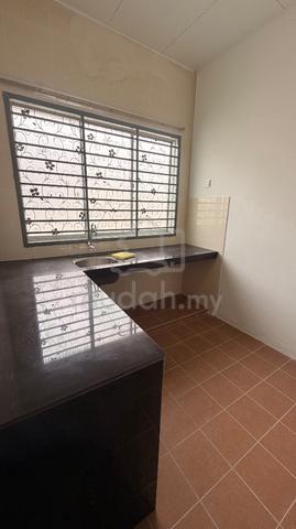 Rumah Cantik Reno Booking 1K Jalan Kebun Nenas Bandar Putera 2 Klang 1