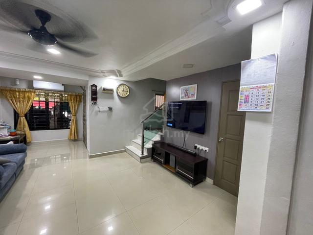Double storey link house at Taman Medan, Petaling Jaya for sale 1