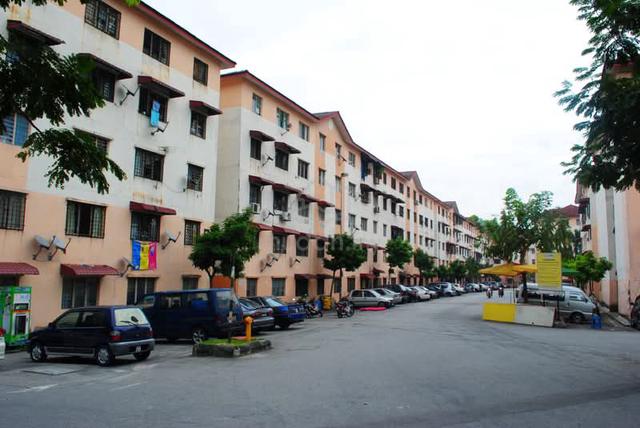 Apartment Idaman 1