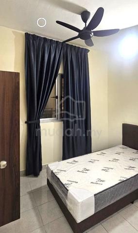 ROOM FOR RENT [Female Unit] 1