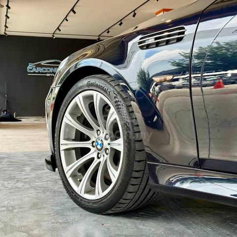 2006 BMW E60 M5 V10 (CBU) (A) - Facelifted - 4
