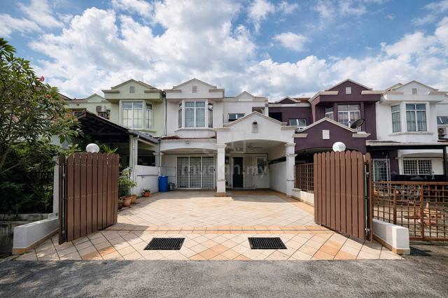 Hot! Open facing 2-Storey Terrace Taman Tadisma Seksyen 13 Shah Alam 1
