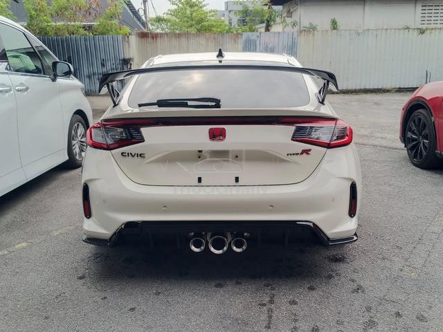 Low mileage Grade 5A 2024 Honda Civic FL5 Type R - 4