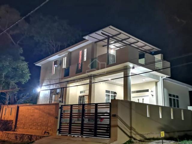Kampung Bangalow 1