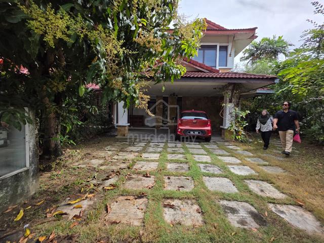 Semi-D Waterfront Glenmarie Cove | Freehold | 5R5B | Private Jetty 1