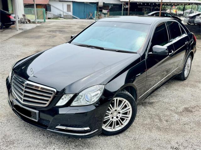 Mercedes Benz E200 1.8 CGI ELEGANCE 2012 (CKD) - 1