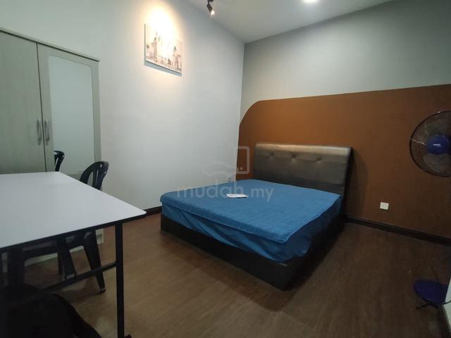 Master room for rent at Balakong, Amerin Mall, Seri Kembangan c180 1