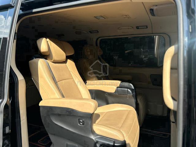 2019 Hyundai Starex 2.5 F/Spec PILOT SEAT L/NEW - 4