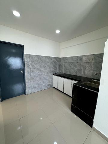 Flat Taman Perling 1