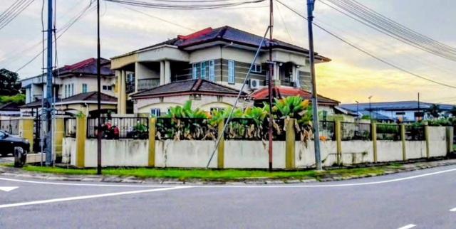 Double Storey Corner Jalan Depo 1