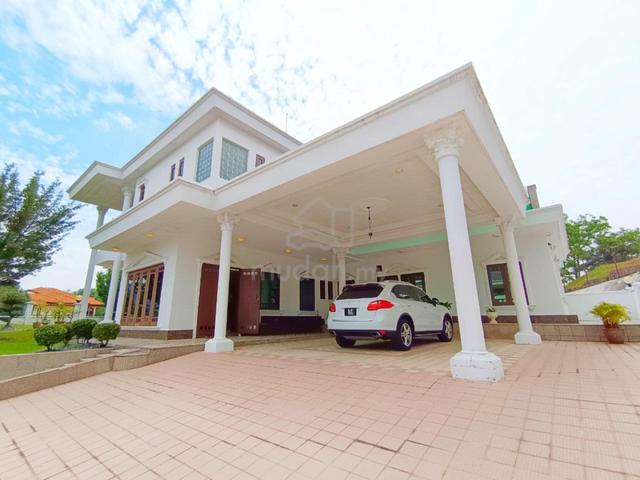 HUGE LAND & NON BUMI  2.5 Storey Bungalow House Bukit Kaya Seremban 1