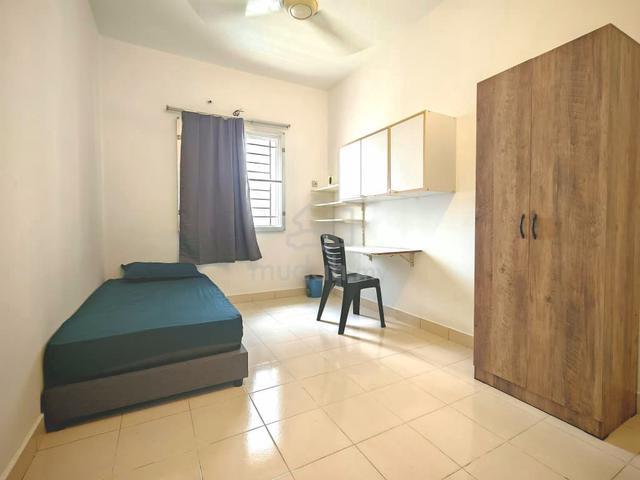 FREE 1 MONTH - Female Single Room Kinrara Mas Near LRT Pavilion Giant 1