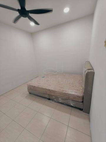 Pangsapuri Adamai / jb Town / Low Deposit/ to ciq 5 mins / Common room 1