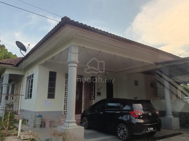 Kampung Nyior 1