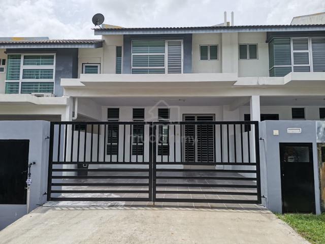 Basic Unit , 2 Storey 4rooms 4baths , Bangi Avenue , Seri Putra 1
