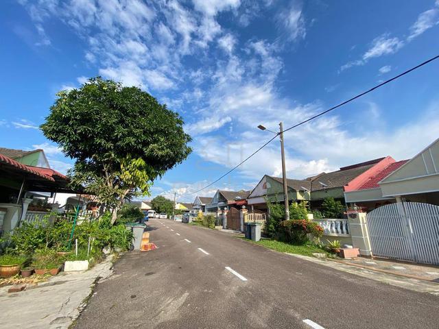 Single Storey House Jalan Ara Taman Sri Pulai Kangkar Pulai 3Bed 2bath 4