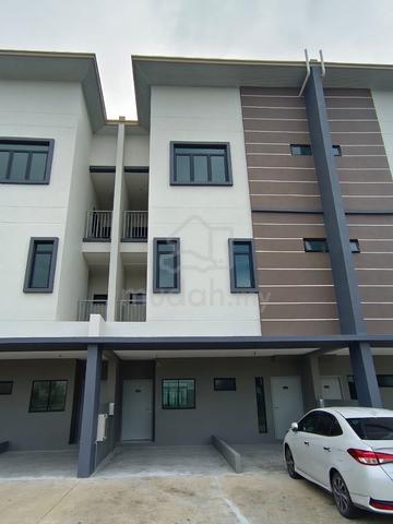 Kensho Townhouse Lower Unit at Pines Square Kuching Sarawak 1