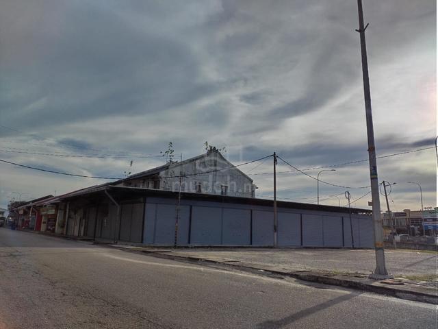 (DESERVE FACING MAINROAD)1stry GF Shoplot at Jalan Perak, Kepala Batas 1