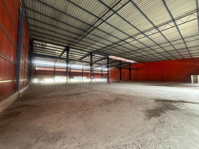 FOR RENT | BINTAWA WAREHOUSE 📍 Location: Bintawa ✨ Property Deta 1