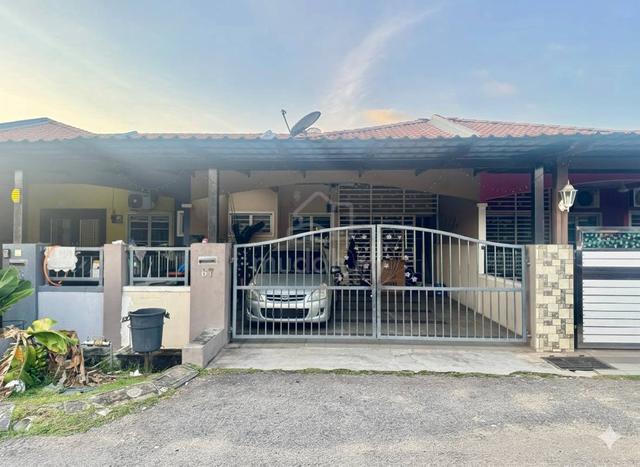 Teres Setingkat Untuk Dijual Di Desa Manjung Point, Seri Manjung 1