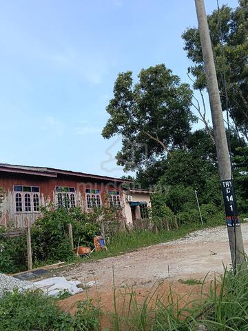 rumah Dan tanah untuk dijual Sila hubungi saya for details.. tq 1