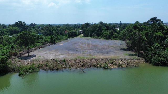 Tanah tepi sungai tebauk dekat bandar kuala terengganu 1