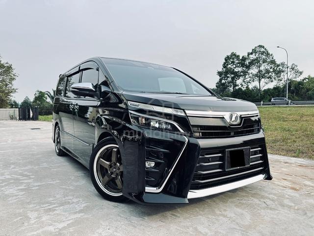 2019 Toyota VOXY 2.0 ZS KIRAMEKI II (A) FACELIFT - 1