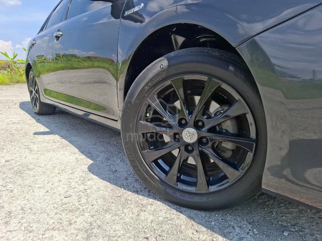2017 Toyota CAMRY 2.5 HYBRID LUXURY loan kedai - 4