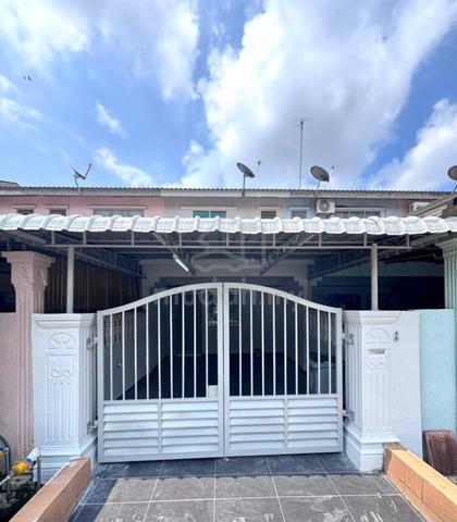 Double Storey Freehold | Taman Bukit Flora Batu Pahat | Renovated 1